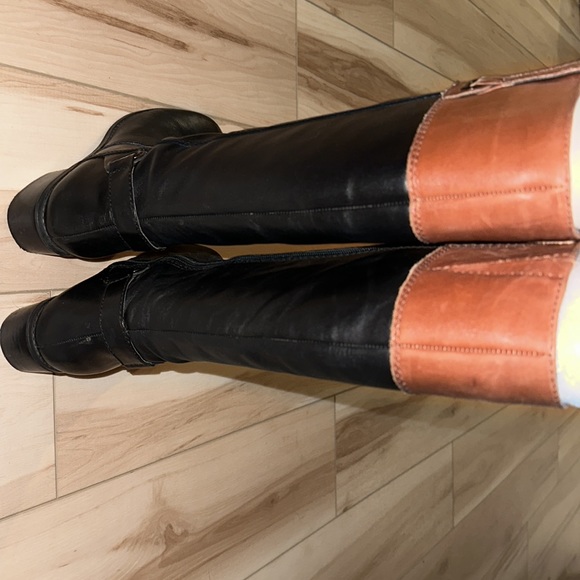 Boots - Picture 9 of 9